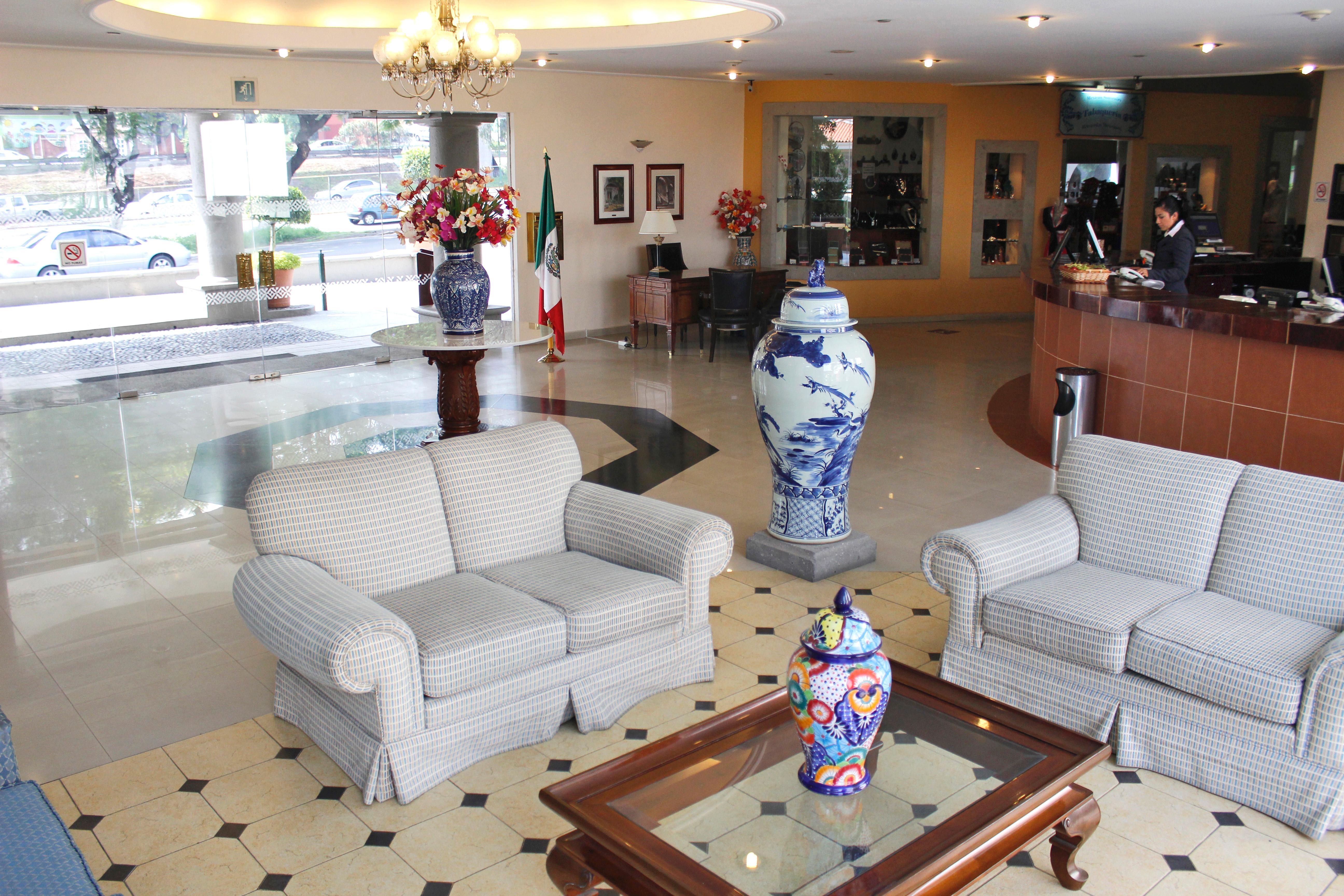 Krystal Satelite Maria Barbara Hotel Tlalnepantla  Exterior foto Lobby