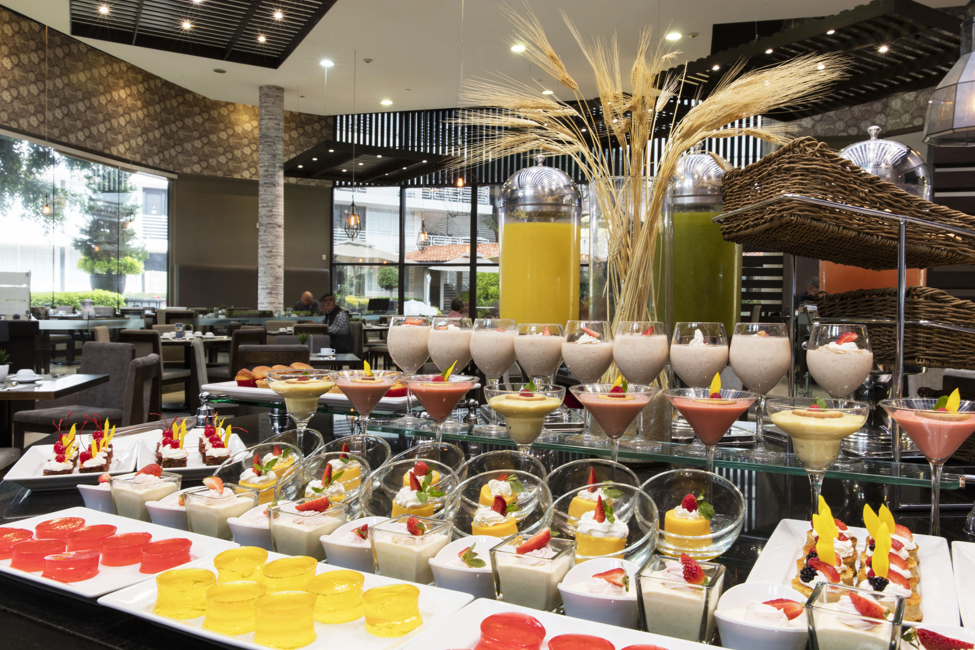 Krystal Satelite Maria Barbara Hotel Tlalnepantla  Exterior foto The buffet at the hotel