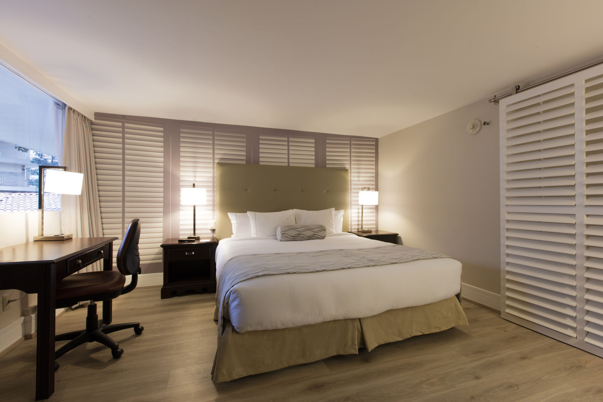 Krystal Satelite Maria Barbara Hotel Tlalnepantla  Exterior foto A bedroom at the hotel